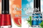 De jolies mains avec le vernis à ongles parfumé de Revlon