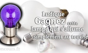 La lumière au bout des doigts avec la lampe ampoule tactile